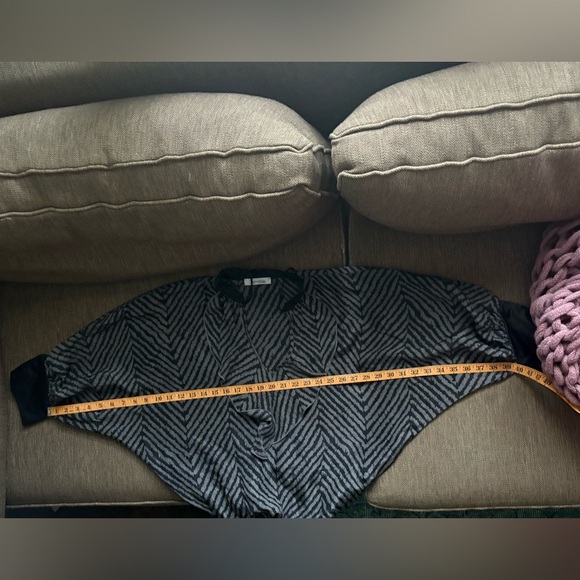 Signature by Shine Sz S Ruffled blouse - Picture 10 of 10